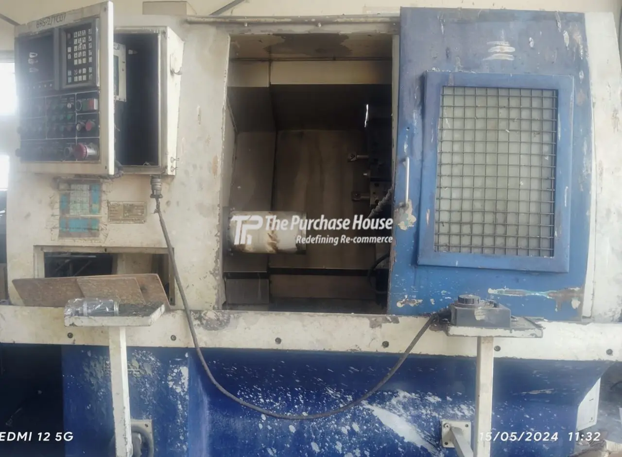 CNC TURNING MACHINE