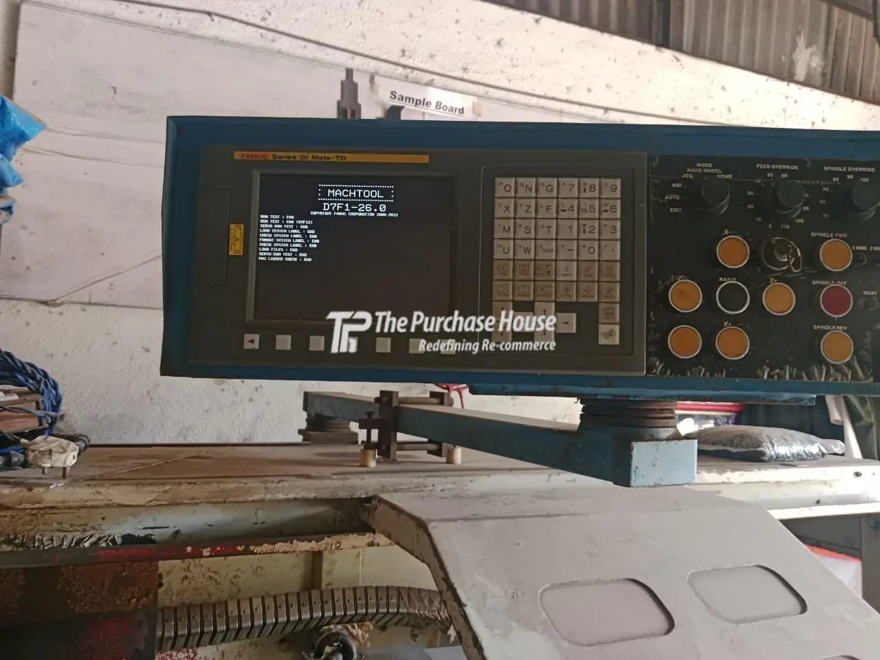 CNC TURNING MACHINE