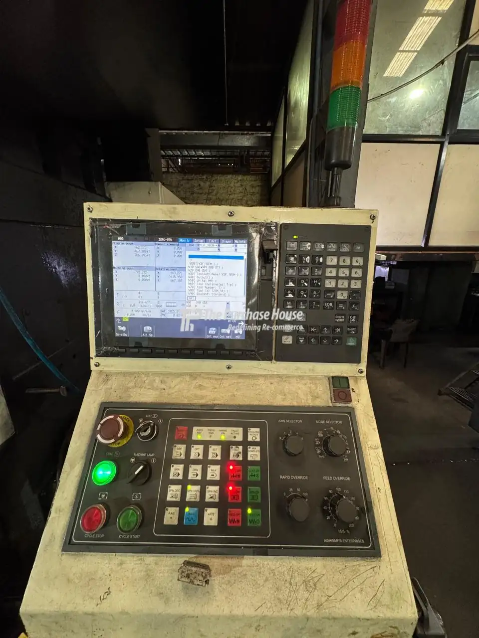 DOUBLE COLUMN VERTICAL MACHINING CENTER (VMC)
